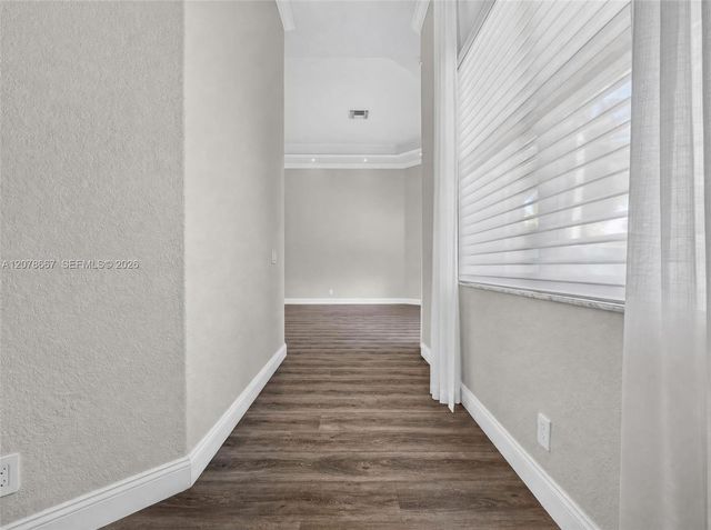 1371 Victoria Isle Drive, Weston, FL 33327