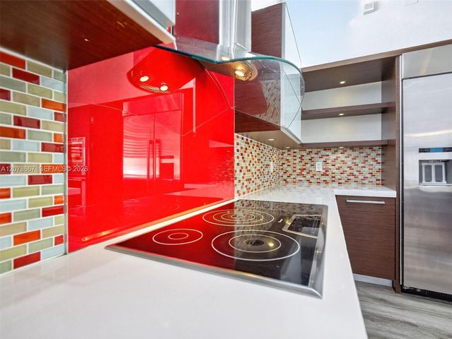 1371 Victoria Isle Drive, Weston, FL 33327