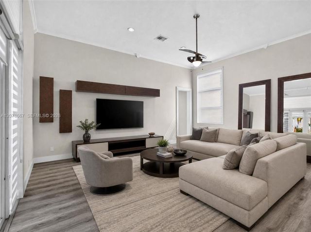 1371 Victoria Isle Drive, Weston, FL 33327