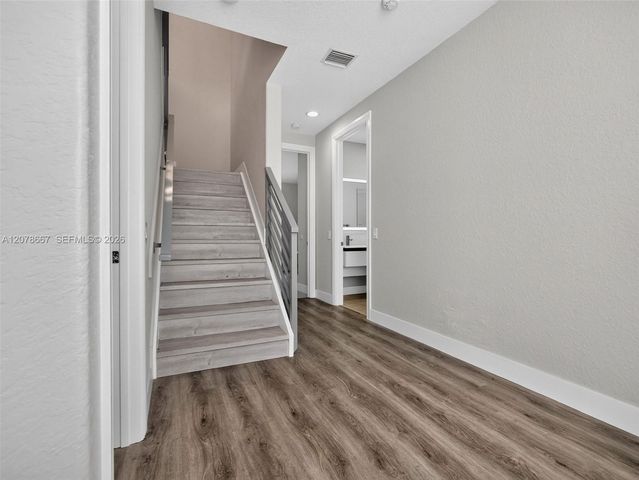 1371 Victoria Isle Drive, Weston, FL 33327