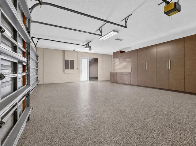 1371 Victoria Isle Drive, Weston, FL 33327