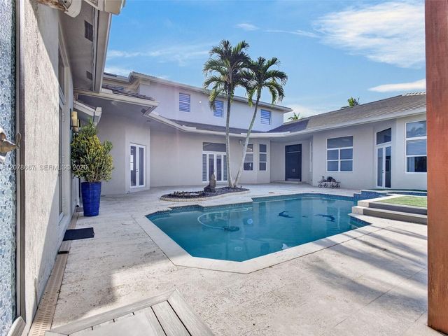 1371 Victoria Isle Drive, Weston, FL 33327