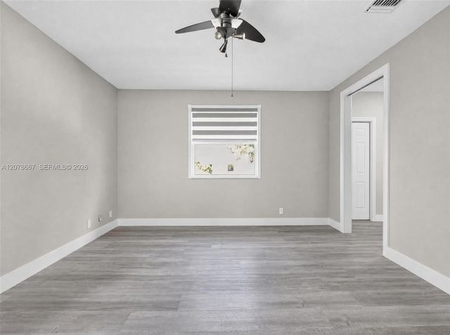 1371 Victoria Isle Drive, Weston, FL 33327