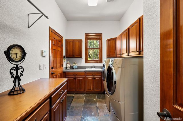6198 Massive Peak Circle, Castle Rock, CO 80108