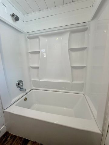 23 Trafalgar Square 23, Barre, MA 01005