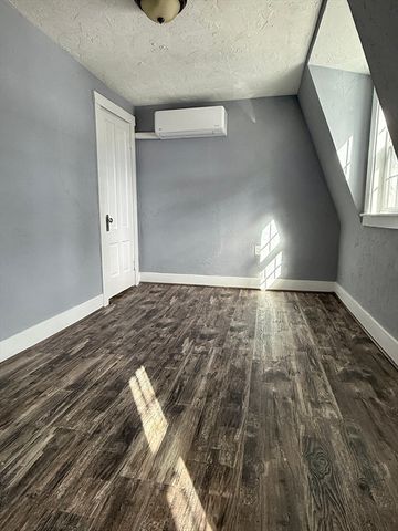 23 Trafalgar Square 23, Barre, MA 01005