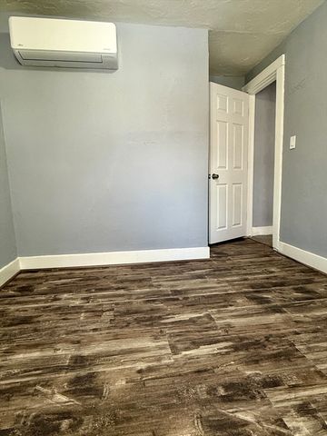 23 Trafalgar Square 23, Barre, MA 01005