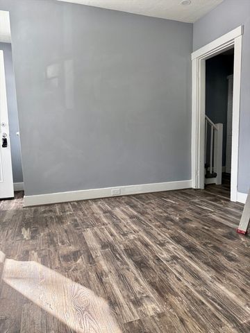 23 Trafalgar Square 23, Barre, MA 01005