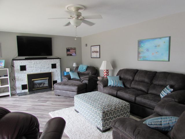 1317 Beach Place, Fairmont, MN 56031