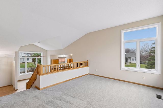 4631 Hummingbird Trail NE, Prior Lake, MN 55372