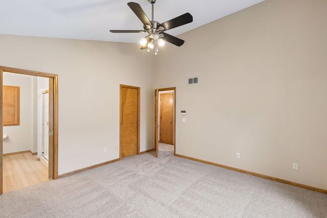 4631 Hummingbird Trail NE, Prior Lake, MN 55372