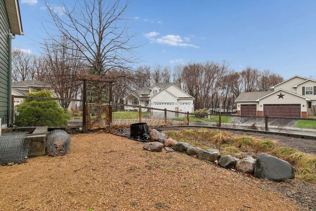 4631 Hummingbird Trail NE, Prior Lake, MN 55372