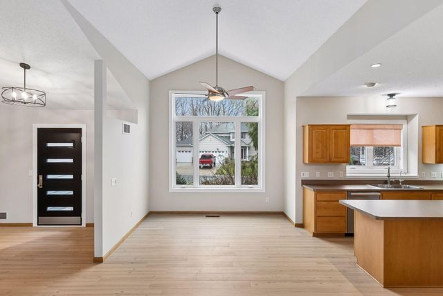 4631 Hummingbird Trail NE, Prior Lake, MN 55372