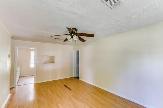 505 S 4th Street, Baytown, TX 77520