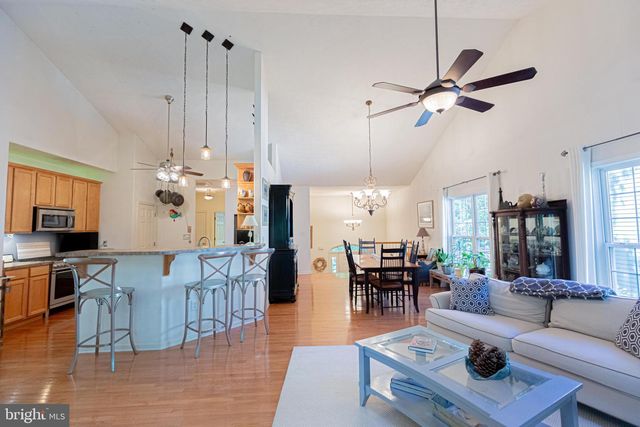 584 LAKE CAROLINE DR, Ruther Glen, VA 22546