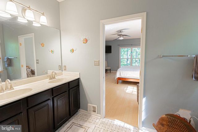 584 LAKE CAROLINE DR, Ruther Glen, VA 22546