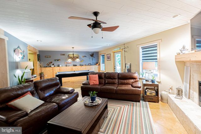 584 LAKE CAROLINE DR, Ruther Glen, VA 22546