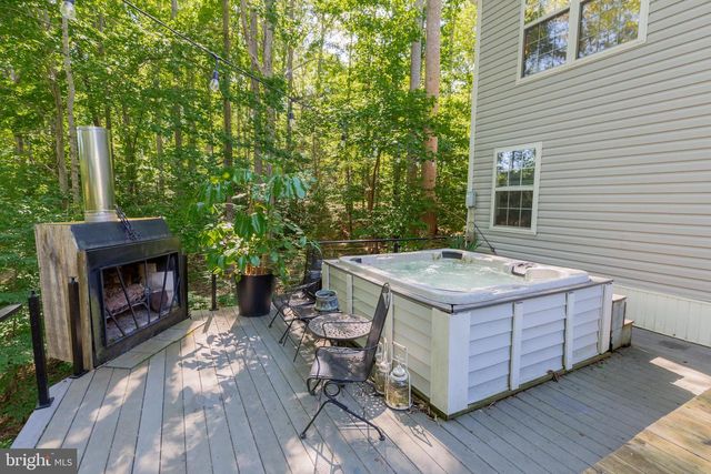 584 LAKE CAROLINE DR, Ruther Glen, VA 22546