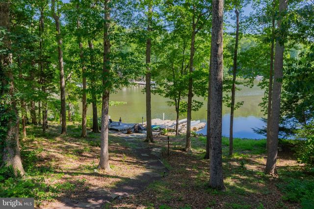 584 LAKE CAROLINE DR, Ruther Glen, VA 22546