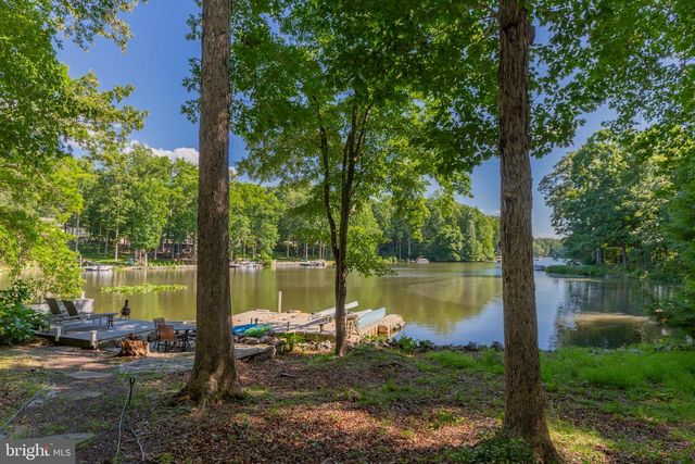 584 LAKE CAROLINE DR, Ruther Glen, VA 22546