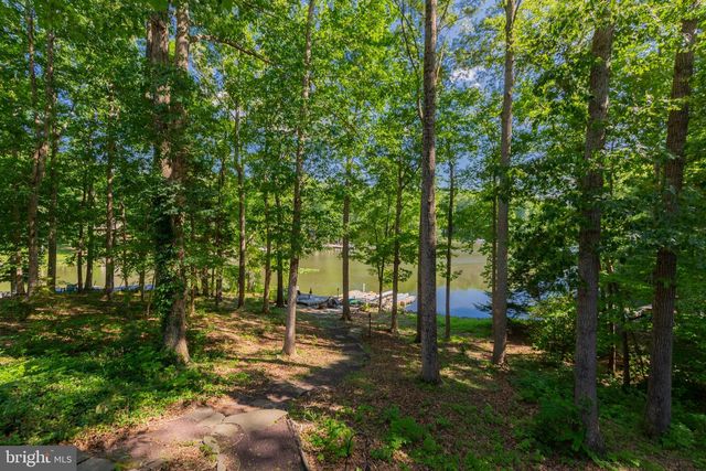584 LAKE CAROLINE DR, Ruther Glen, VA 22546