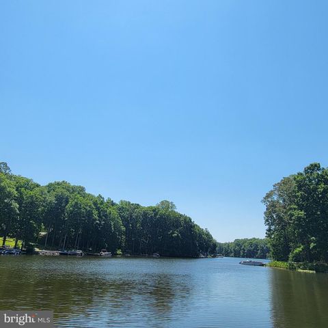 584 LAKE CAROLINE DR, Ruther Glen, VA 22546