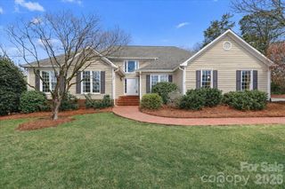 415 N Greenbriar Road, Statesville, NC 28625