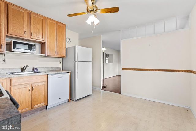 1123 OUTER DR, Hagerstown, MD 21742
