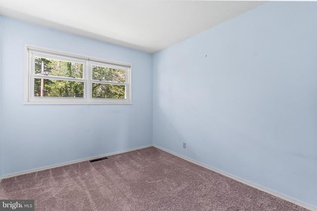 1123 OUTER DR, Hagerstown, MD 21742
