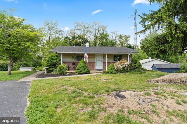 1123 OUTER DR, Hagerstown, MD 21742