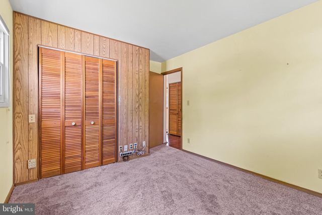 1123 OUTER DR, Hagerstown, MD 21742