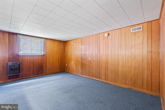 1123 OUTER DR, Hagerstown, MD 21742