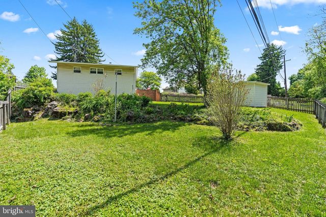 1123 OUTER DR, Hagerstown, MD 21742