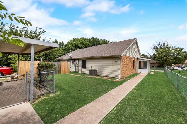 443 Pogue Street, Cedar Hill, TX 75104