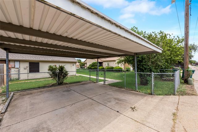 443 Pogue Street, Cedar Hill, TX 75104