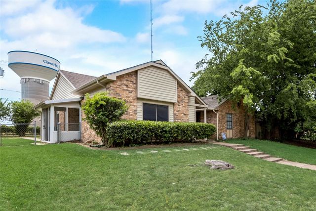 443 Pogue Street, Cedar Hill, TX 75104