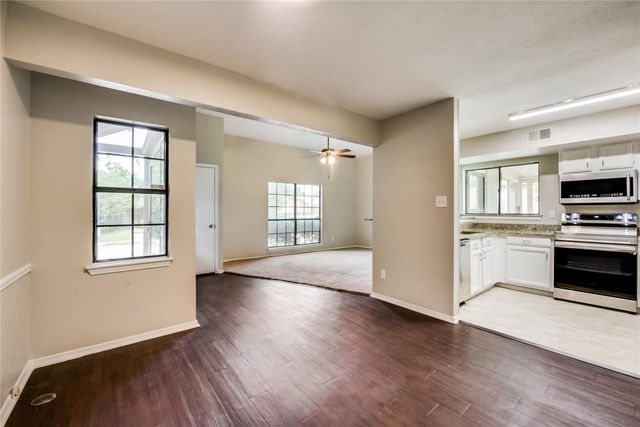 443 Pogue Street, Cedar Hill, TX 75104