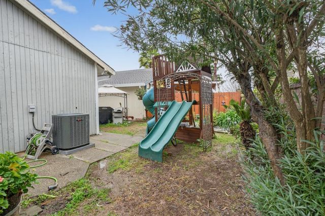 5530 Coral Creek Way, Elk Grove, CA 95758