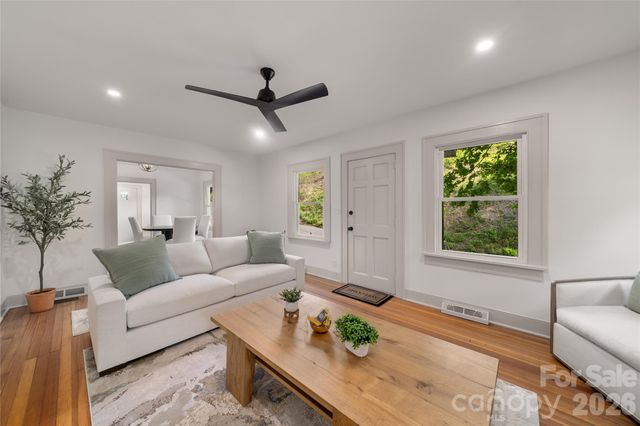 10 Sixth Street, Asheville, NC 28804