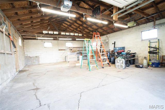 12772 Buckeye Road, Highland, IL 62249