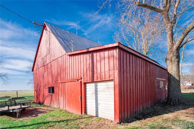 12772 Buckeye Road, Highland, IL 62249