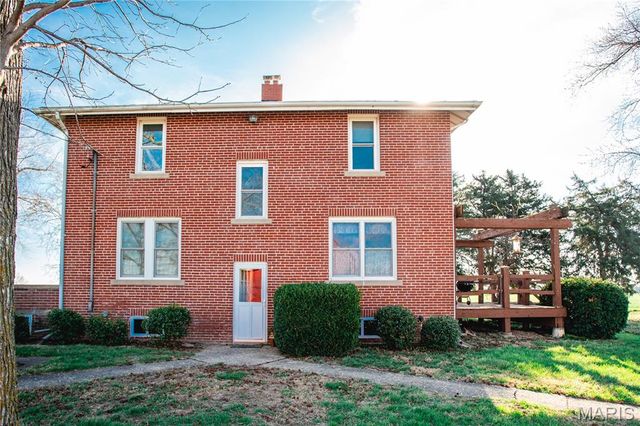 12772 Buckeye Road, Highland, IL 62249