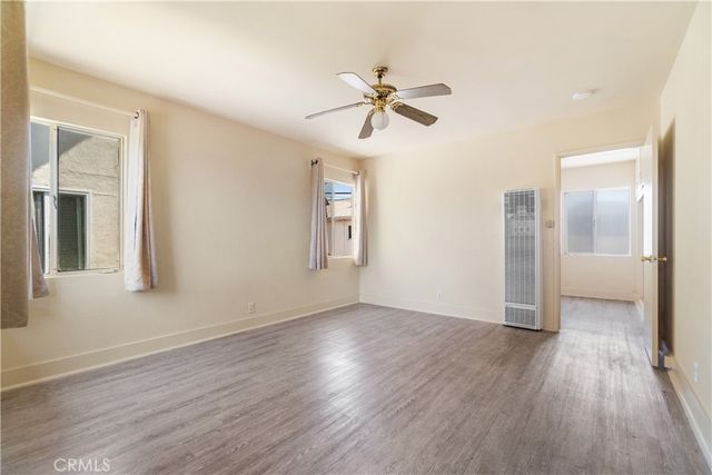 1876 Henderson Avenue, Long Beach, CA 90806