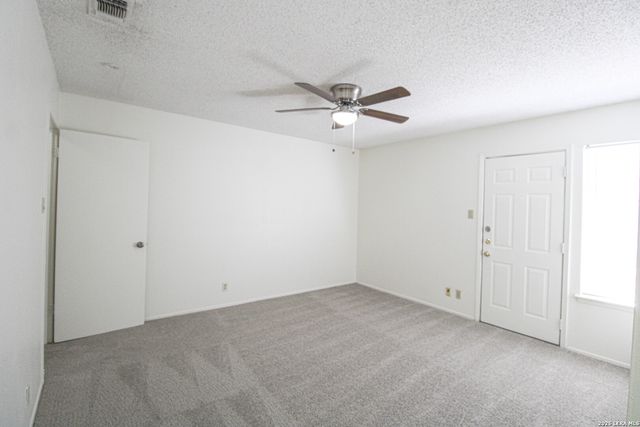 1327 Julienne, San Antonio, TX 78232