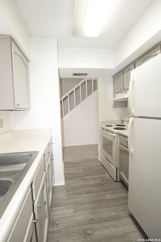 1327 Julienne, San Antonio, TX 78232