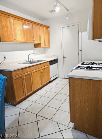 5330 East Charleston Boulevard 113, Las Vegas, NV 89142