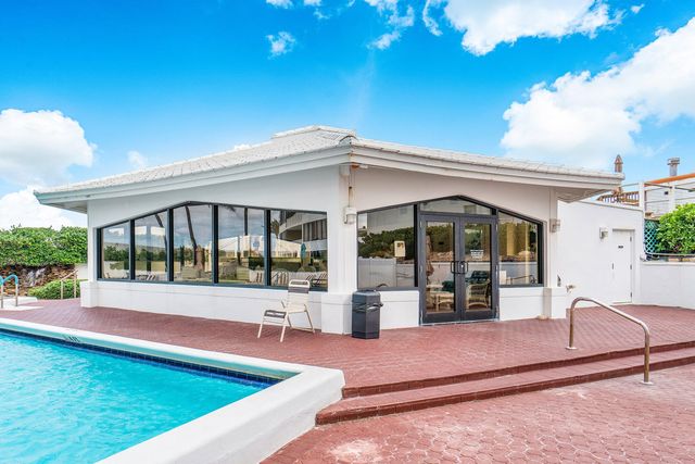 3589 S Ocean Boulevard 703, South Palm Beach, FL 33480