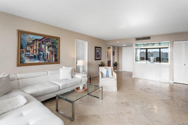 3589 S Ocean Boulevard 703, South Palm Beach, FL 33480