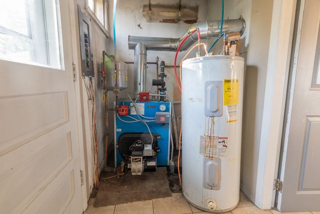 7 Belvedere Street, Johnston, RI 02919