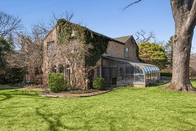 396 Sheridan Road, Glencoe, IL 60022